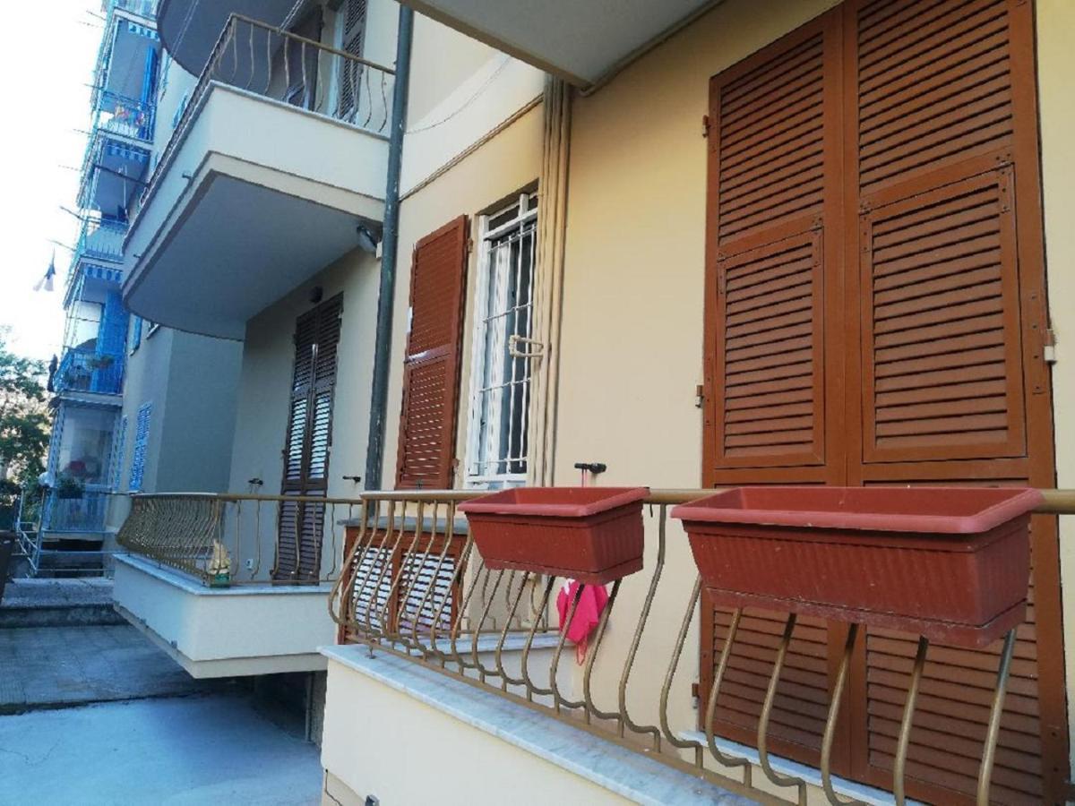 Apartamento Il Nido Di Alice Chiavari Exterior foto