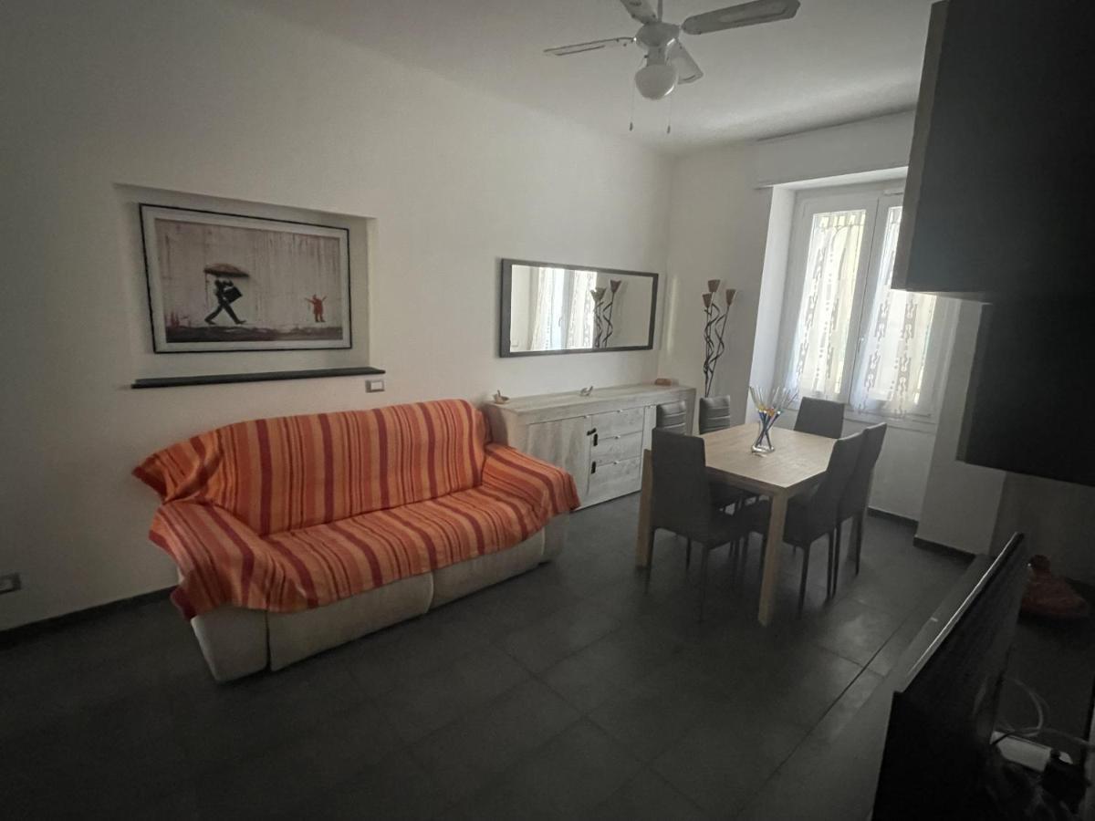 Apartamento Il Nido Di Alice Chiavari Exterior foto